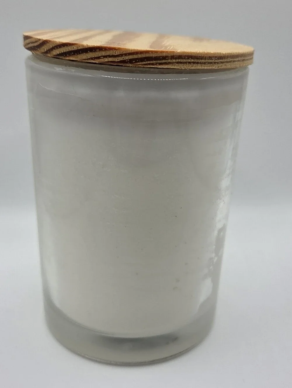 Leoben Co Relaxed Lavender Sandalwood Soy Wax Blend Candle Wood Lid 9oz